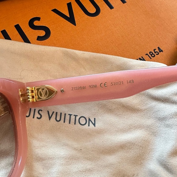 Louis Vuitton monogram sunglasses - Picture 11 of 16